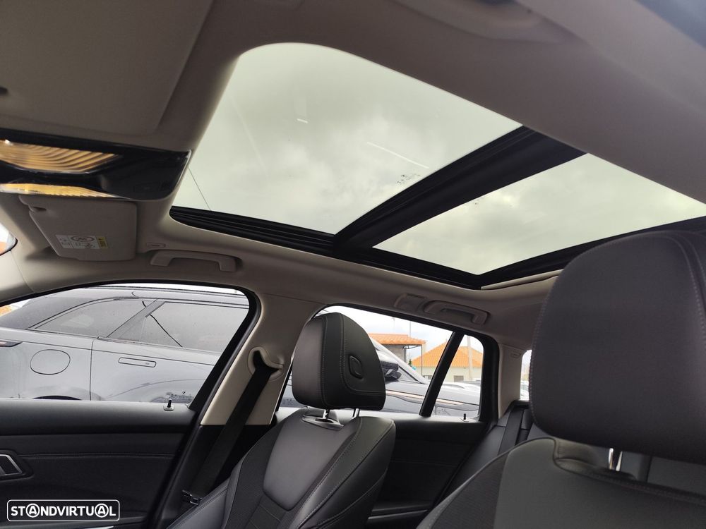 BMW 330 e Line Sport Auto - 3