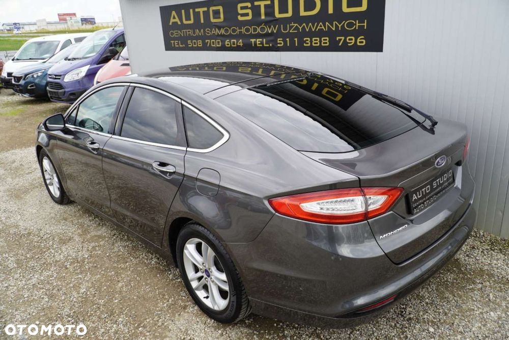 Ford Mondeo - 38