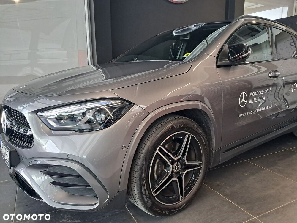 Mercedes-Benz GLA - 6