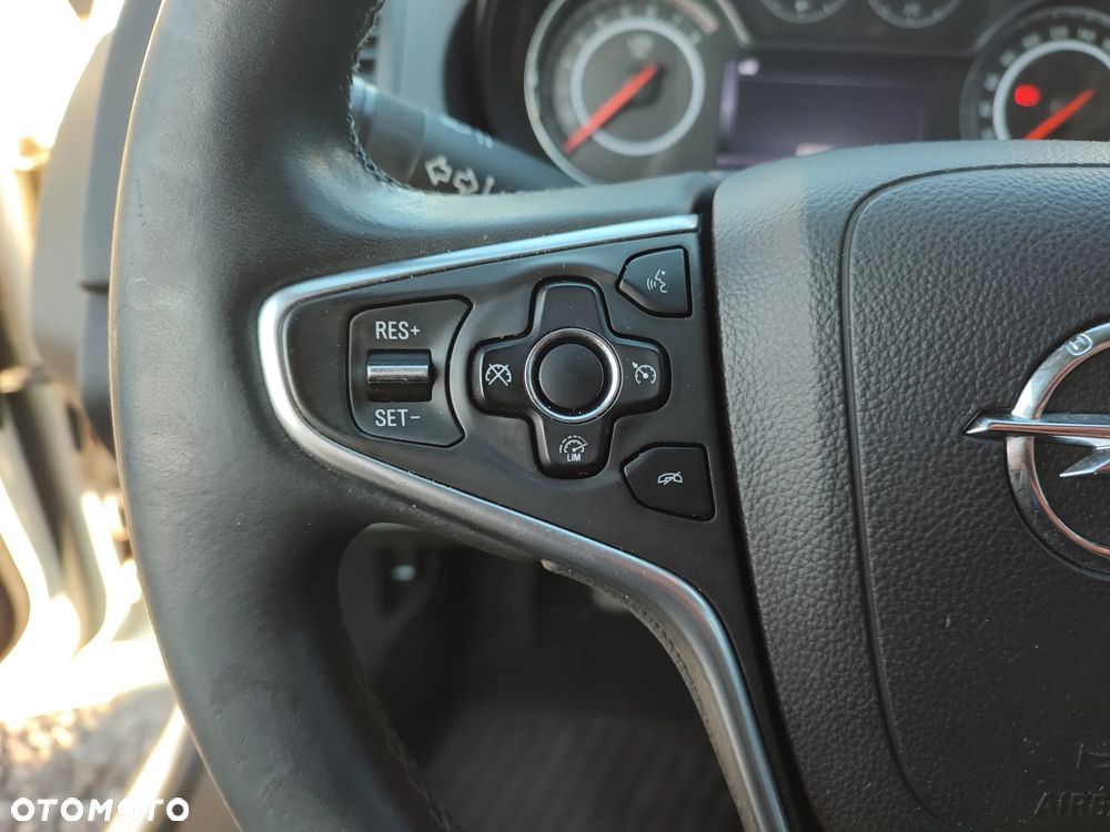 Opel Insignia 1.6 T Cosmo - 27