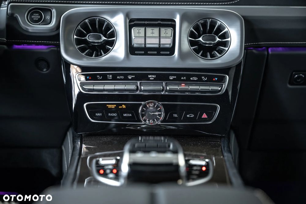 Mercedes-Benz Klasa G AMG 63 AMG Speedshift 9G-TRONIC AMG Grand Edition - 33