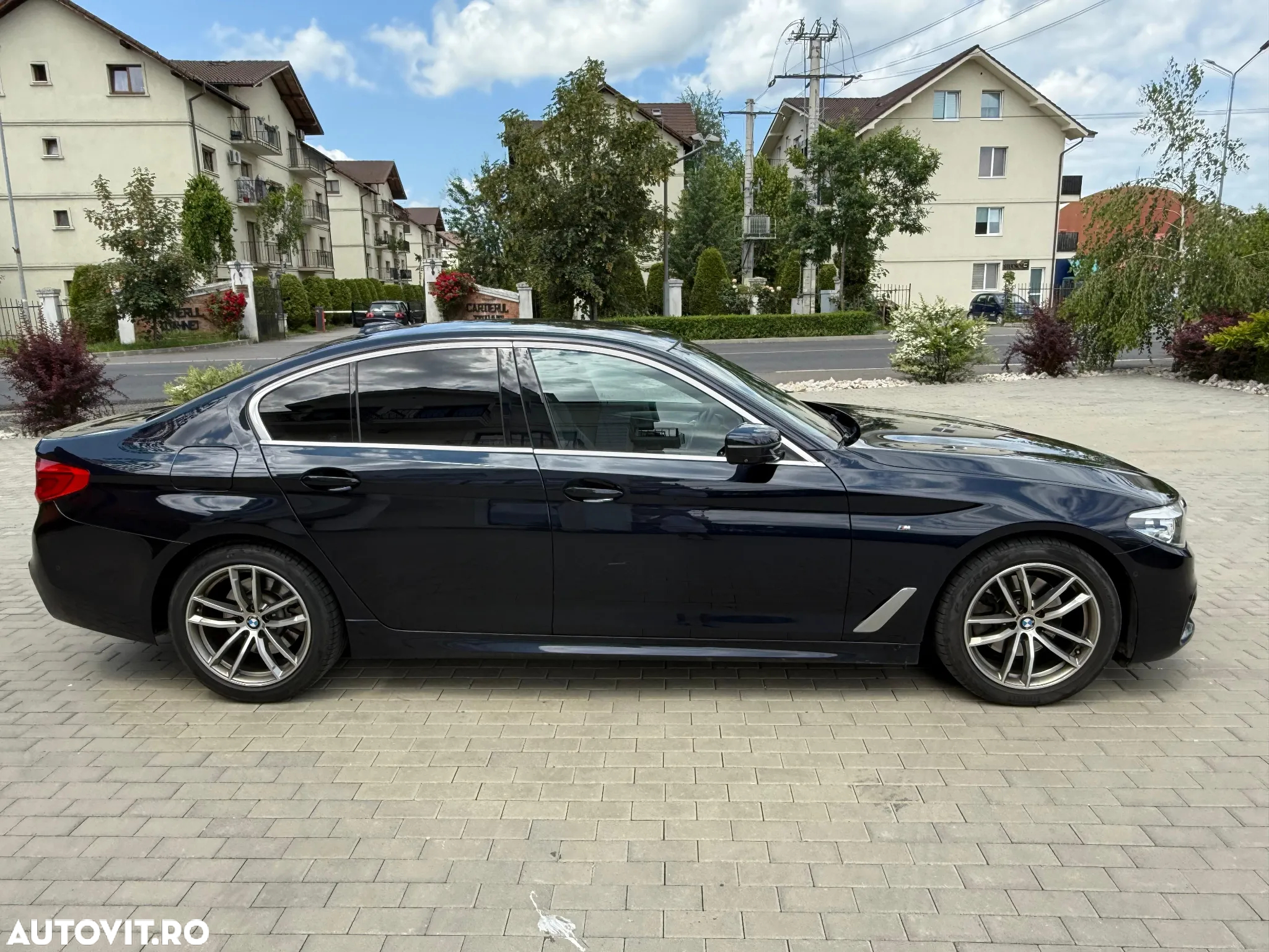 BMW Seria 5 520d xDrive AT - 10