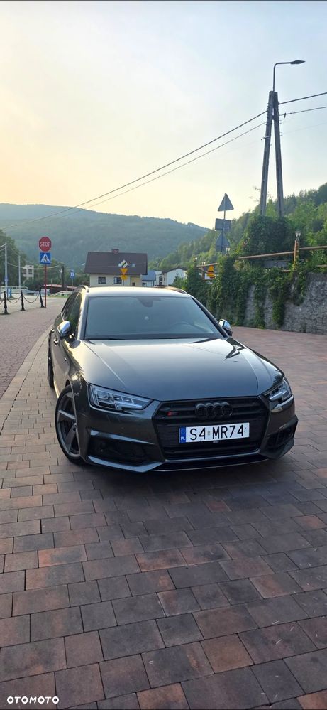 Audi S4 Avant - 1