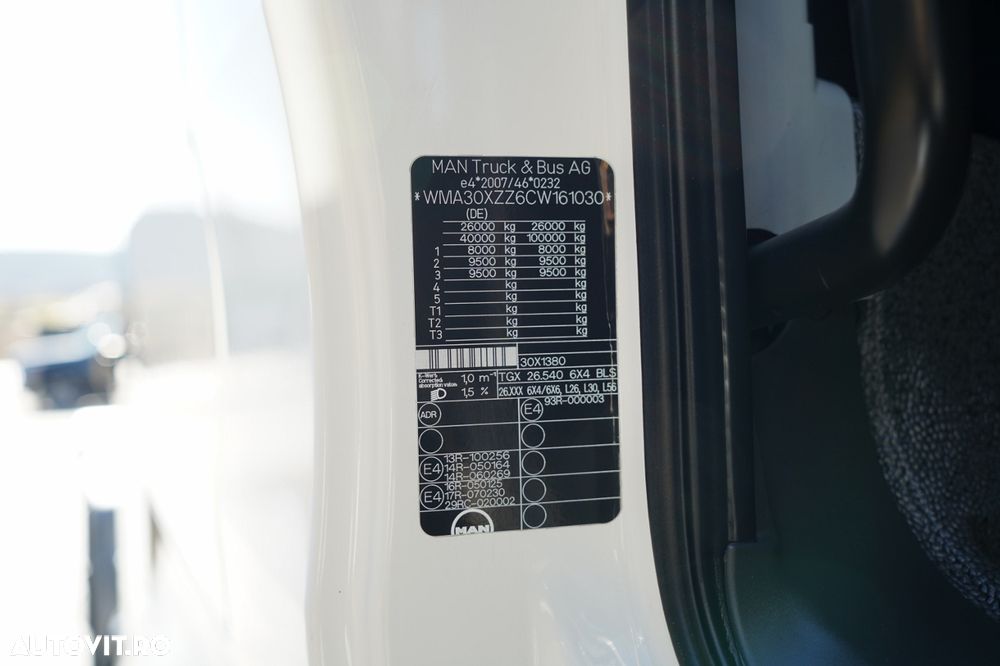 MAN TGX 33.540 / 6x4 / RETARDER / MTA: 100 TONE / XXL / I-PARK COOL / cap tractor cu 3 axe / MANUAL / EURO 5 - 38