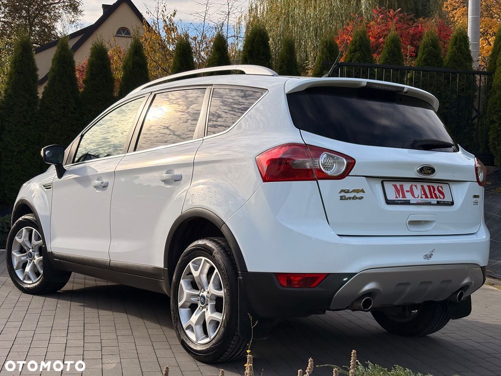 Ford Kuga 2.0 TDCi 2x4 Titanium - 6