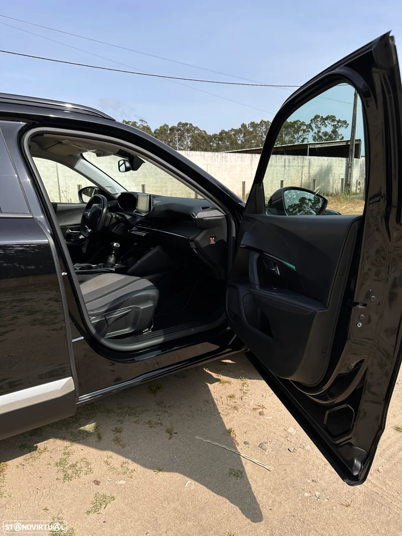 Peugeot 2008 1.2 PureTech Allure - 14