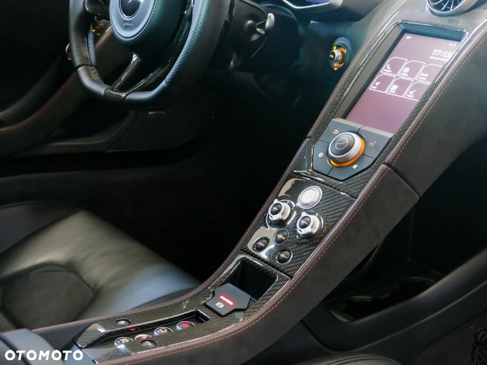 McLaren MP4-12C Coupe - 24