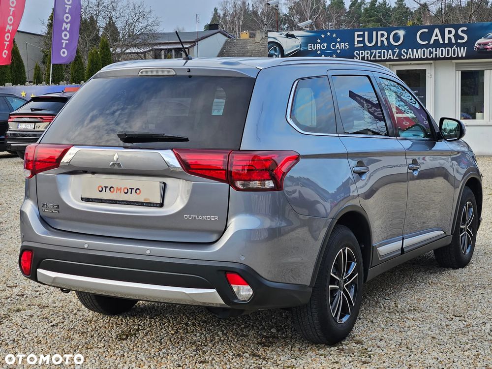 Mitsubishi Outlander 2.0 2WD Diamant - 11