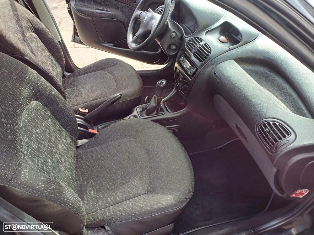 Peugeot 206 1.1 XR - 5