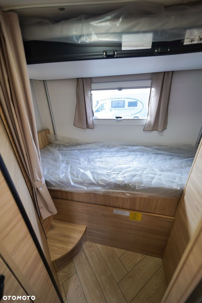 Ford Chausson 720 Titanium Line - 26