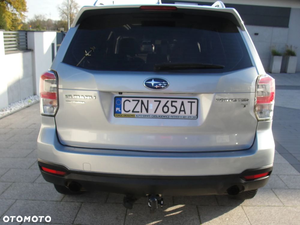 Subaru Forester 2.0 XT Platinum Lineartronic - 29