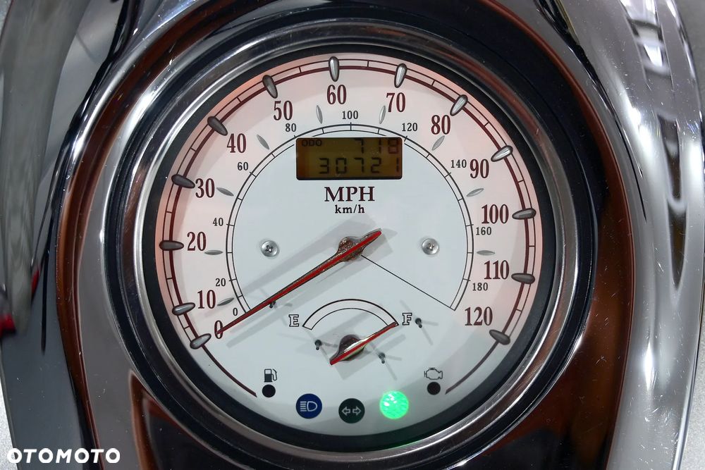 Yamaha Road Star - 6