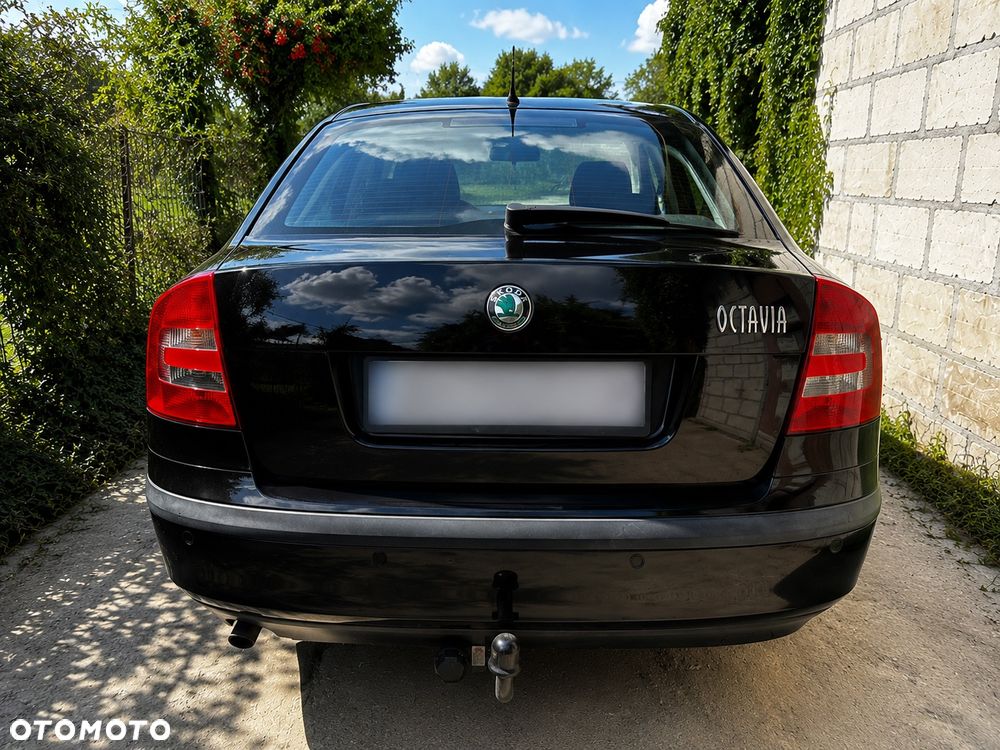 Skoda Octavia 1.6 Ambition - 1