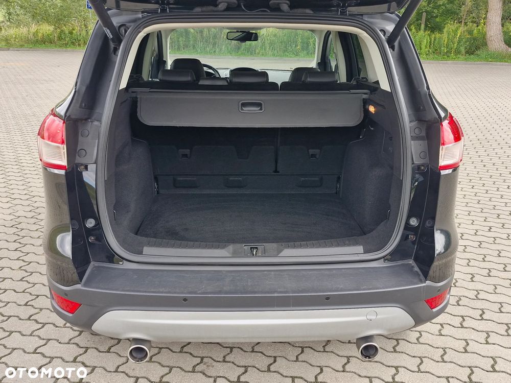 Ford Kuga 2.0 TDCi 2x4 Titanium - 28