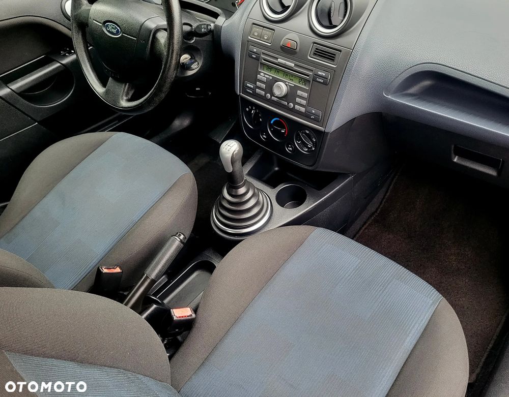 Ford Fiesta 1.3 Silver X - 17