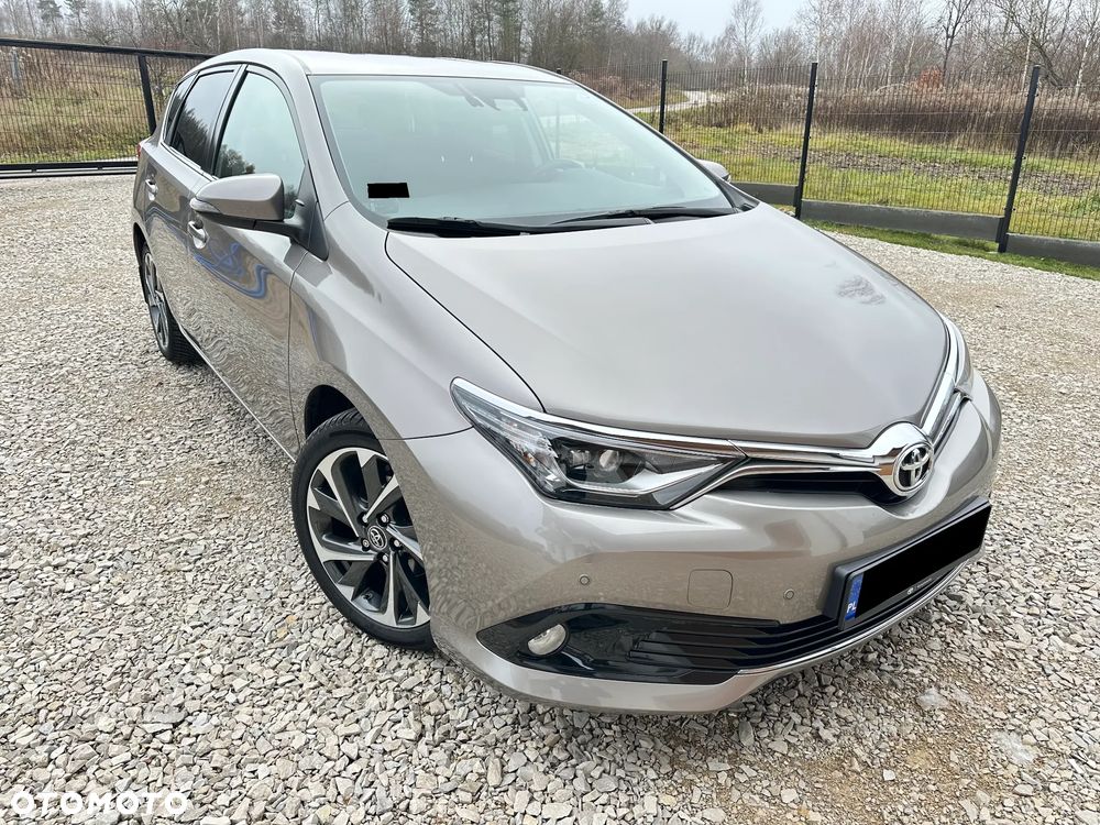 Toyota Auris 1.6 Prestige - 1