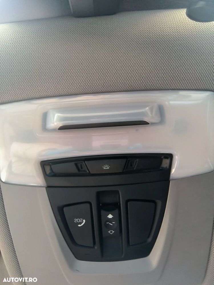 BMW Seria 2 218d Aut. - 28