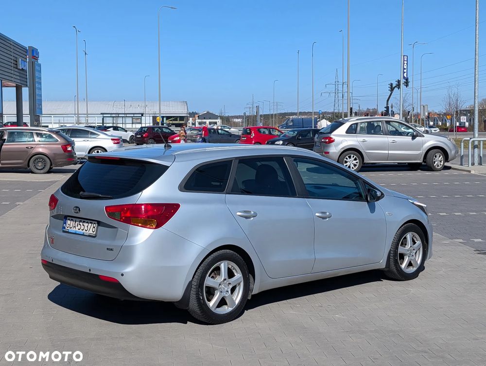 Kia Ceed 1.6 CRDi L Business Line - 4