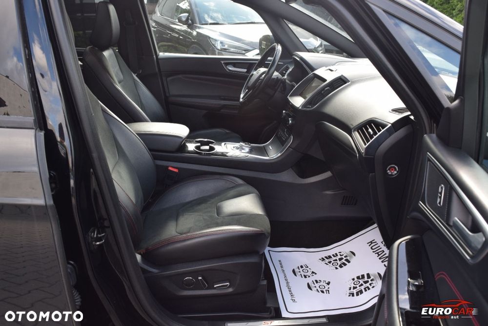Ford S-Max - 16