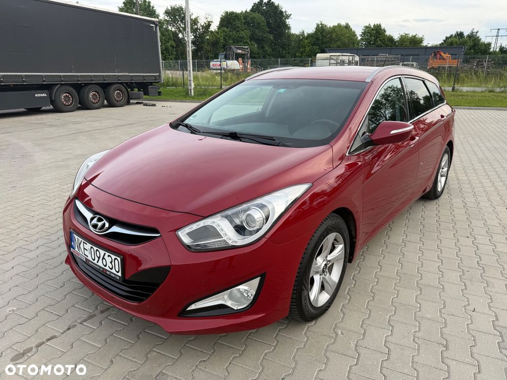 Hyundai i40 Kombi blue 1.6 Family+ - 2