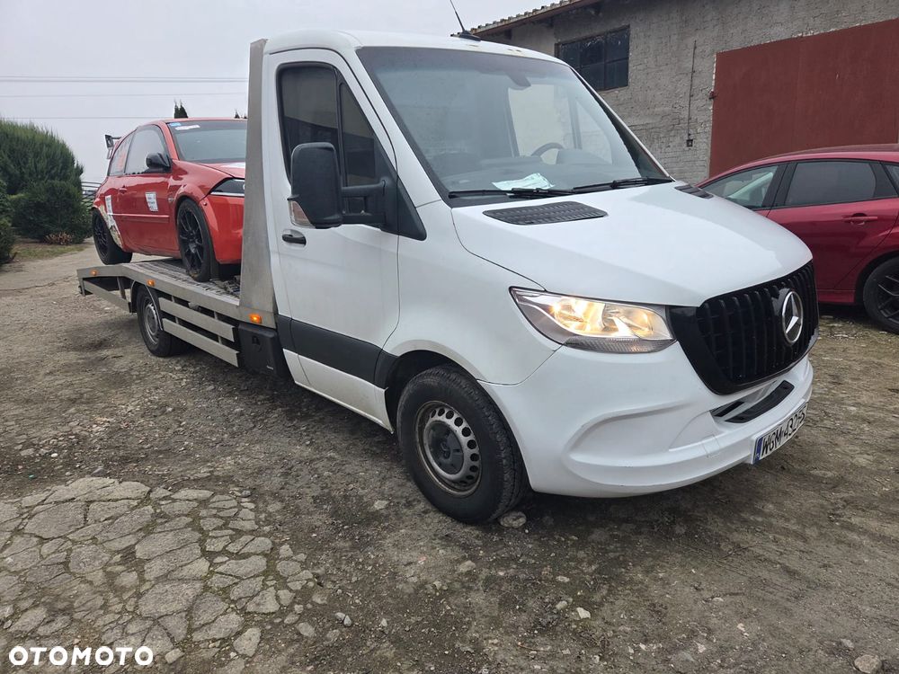 Mercedes-Benz Sprinter - 1