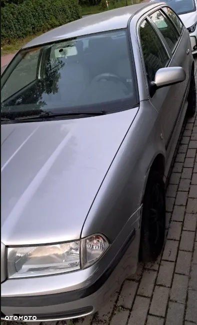 Skoda Octavia 1.6 Ambiente - 5