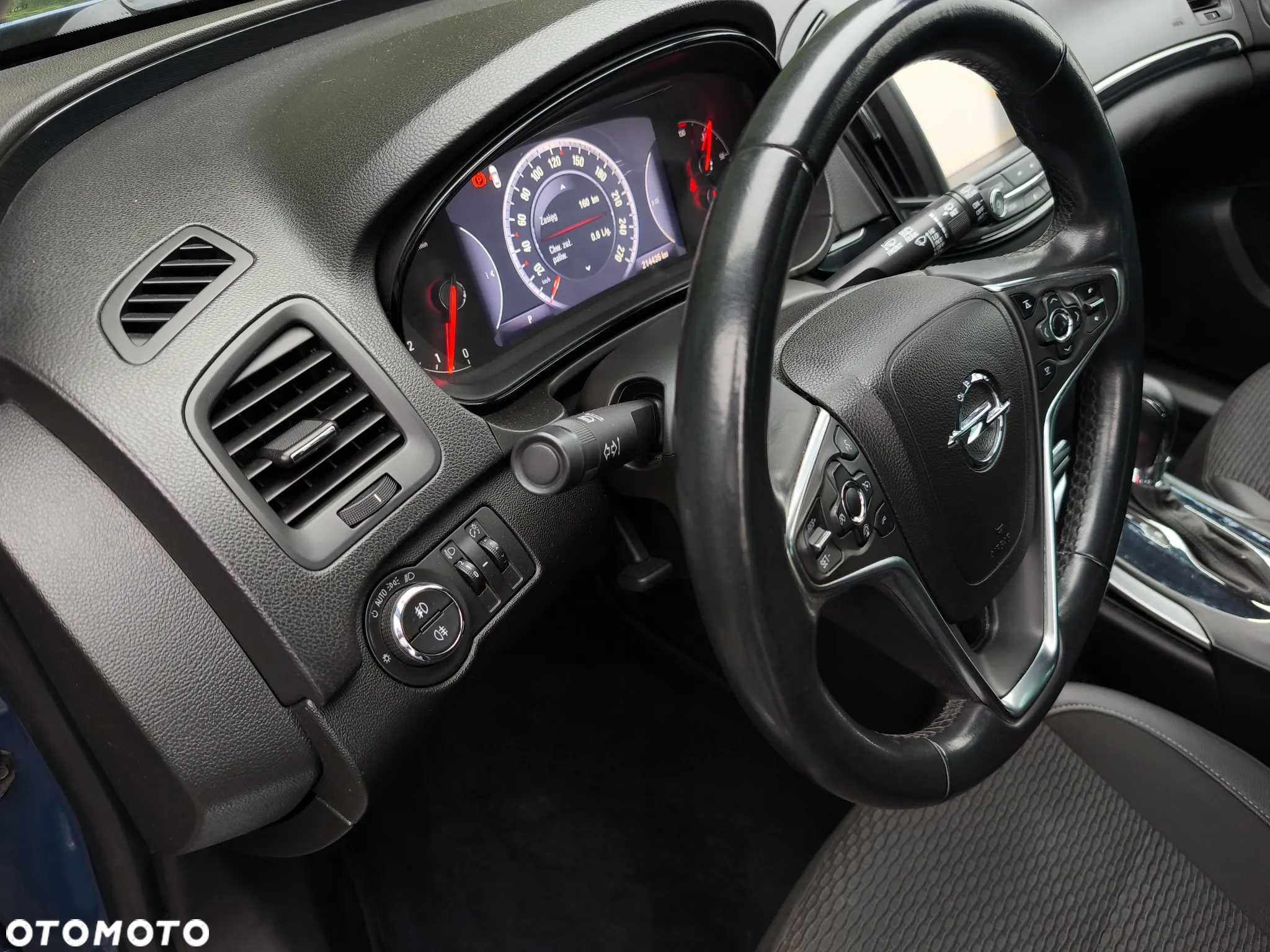 Opel Insignia - 11