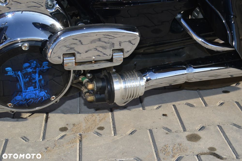 Harley-Davidson Touring Street Glide - 20