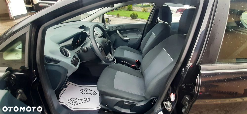 Ford Fiesta - 27