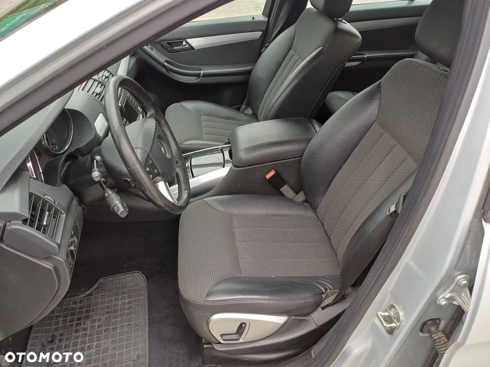 Mercedes-Benz Klasa R 320 CDI 4-Matic - 12