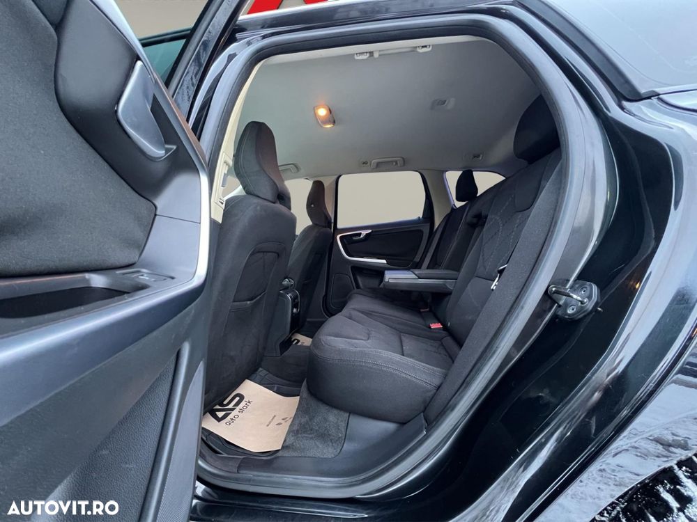 Volvo XC 60 DRIVe Momentum - 15