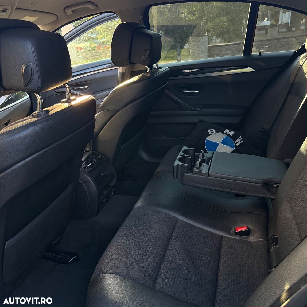 BMW Seria 5 520d - 5