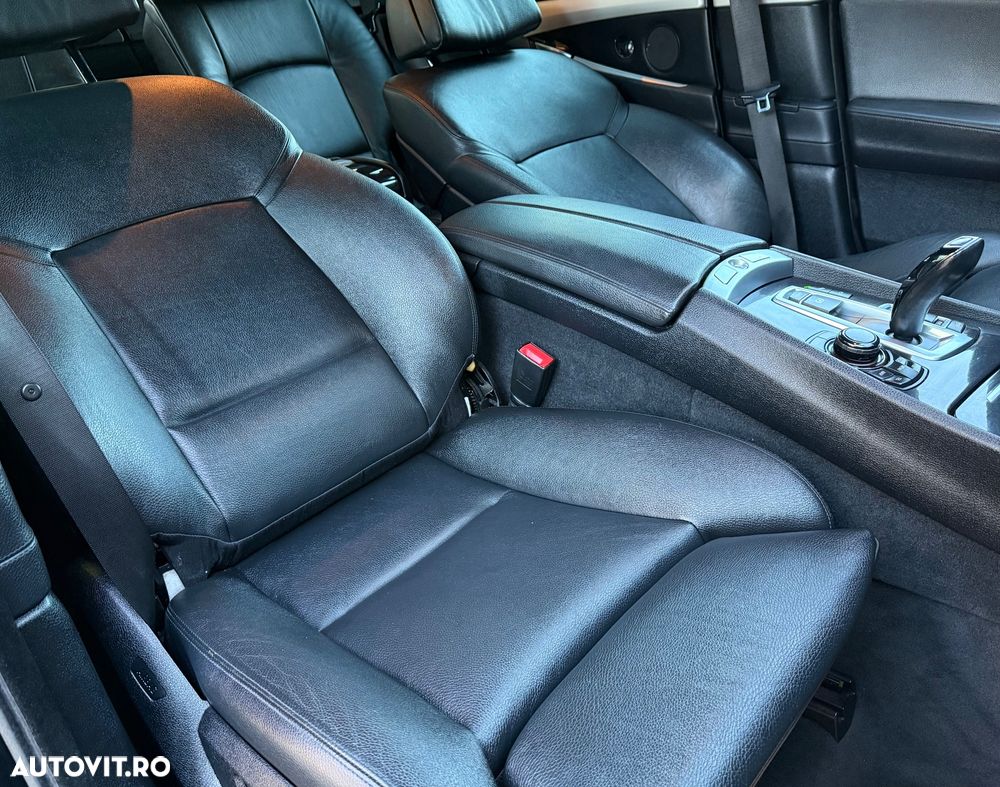 BMW Seria 5 530d Gran Turismo - 16