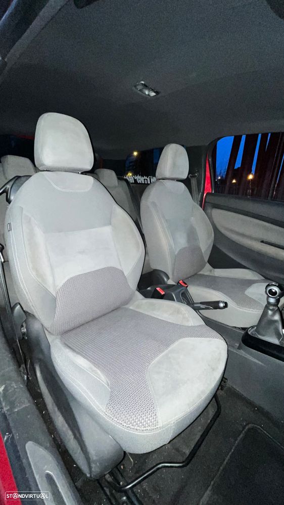 Citroën DS3 1.6 e-HDi So Chic - 8