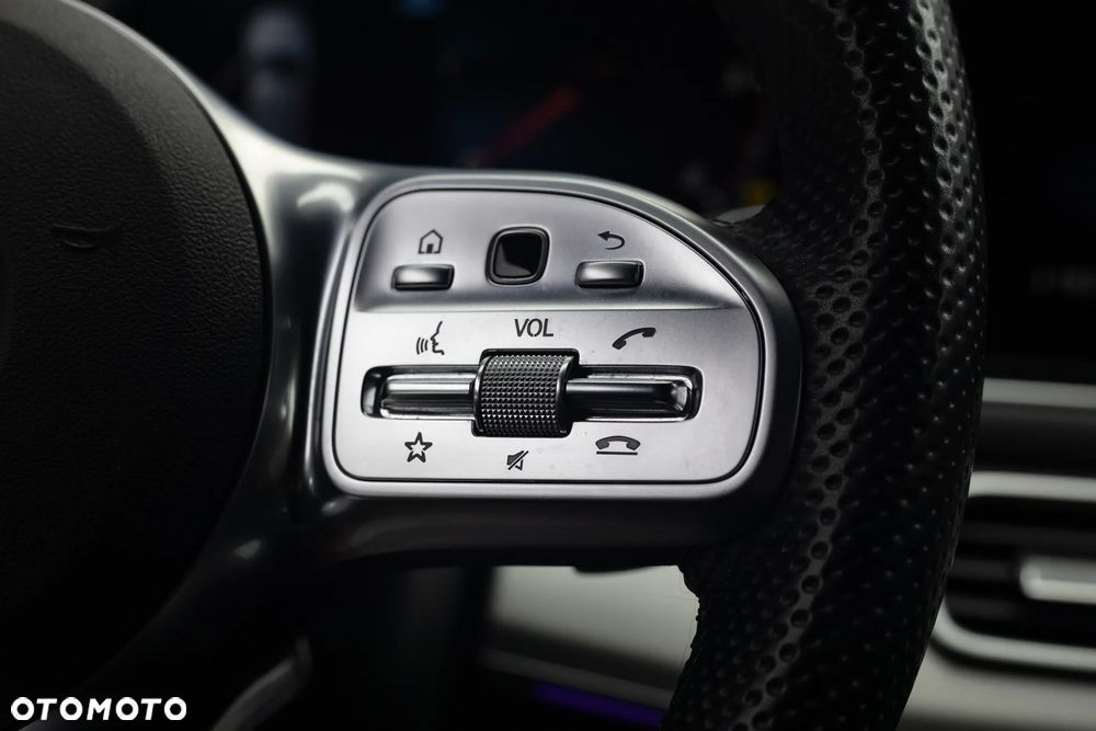 Mercedes-Benz GLE 300 d 4Matic 9G-TRONIC AMG Line - 27