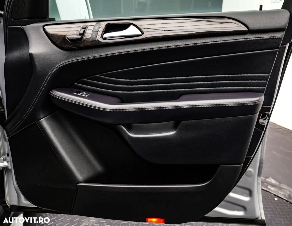 Mercedes-Benz ML 350 BlueTec 4MATIC Aut - 29