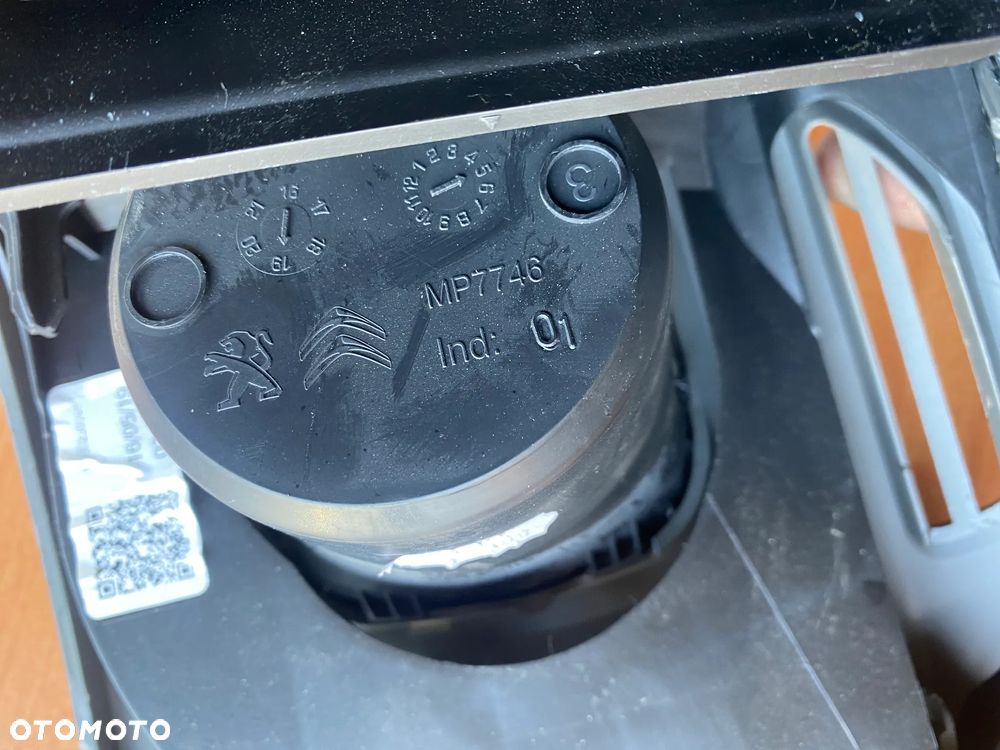 UCHWYT NA KUBKI NAPÓJ SCHOWEK CUPHOLDER PEUGEOT RIFTER 328002900 - 8