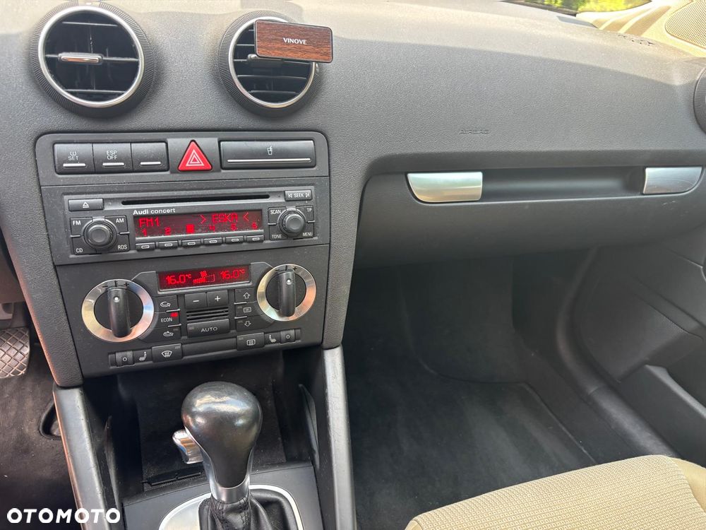 Audi A3 3-drzwiowe 2.0 TDI DPF (DSG) S tronic Ambition - 8