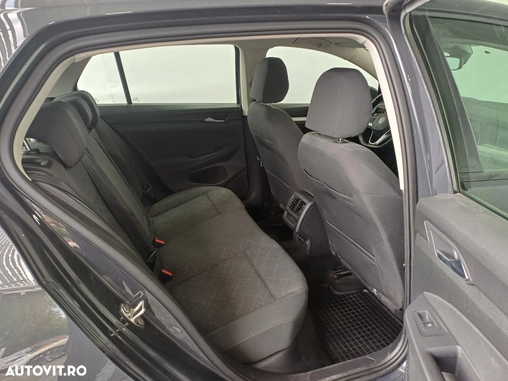 Volkswagen Golf 1.5 eTSI ACT DSG MHEV Life - 28