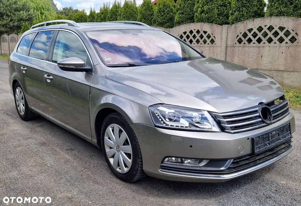 Volkswagen Passat 2.0 TDI Highline DSG - 2