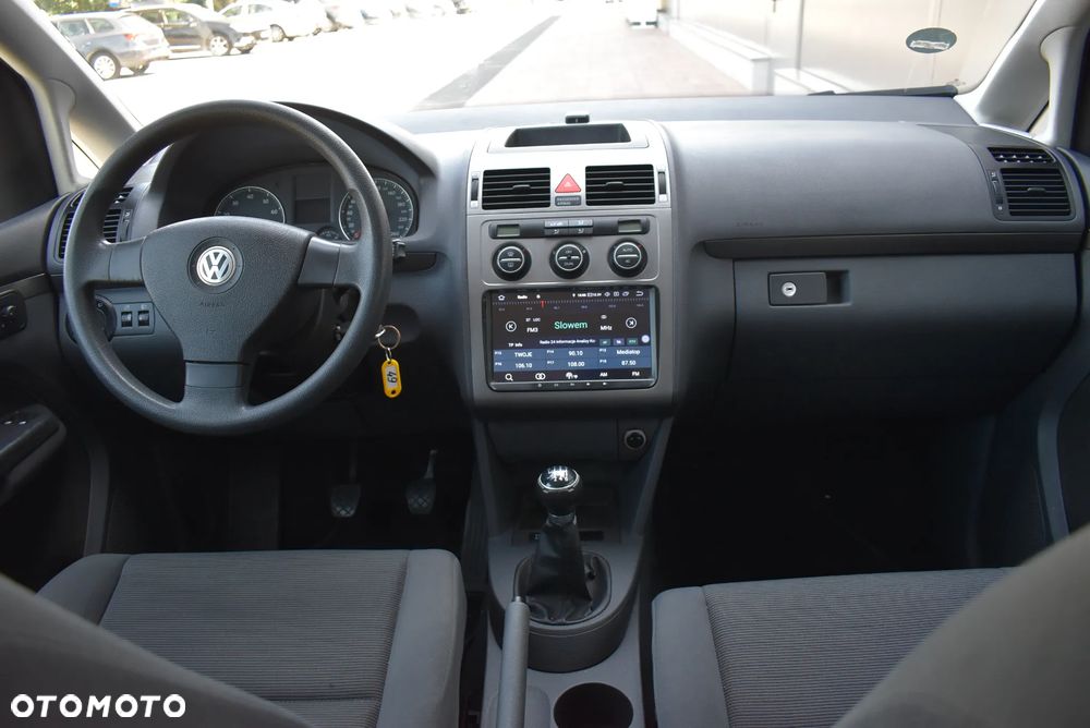 Volkswagen Touran 1.4 TSI Cross - 6