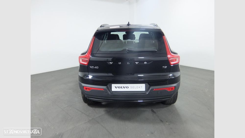 Volvo XC 40 1.5 T2 Plus Dark Auto - 6