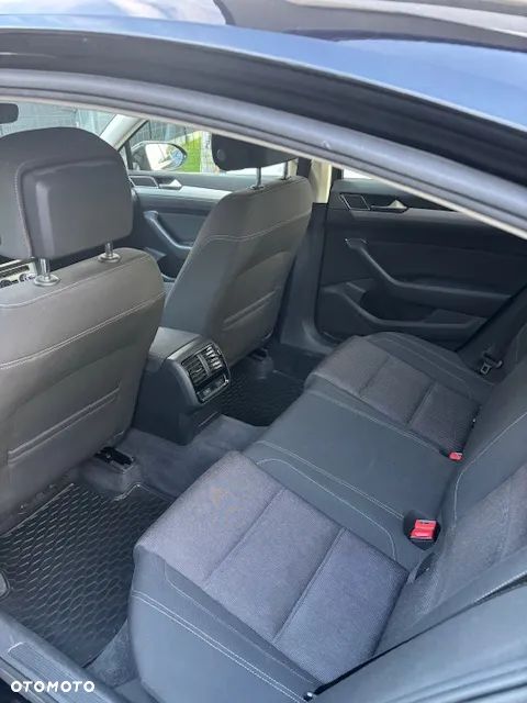 Volkswagen Passat 2.0 TDI BMT Comfortline - 9