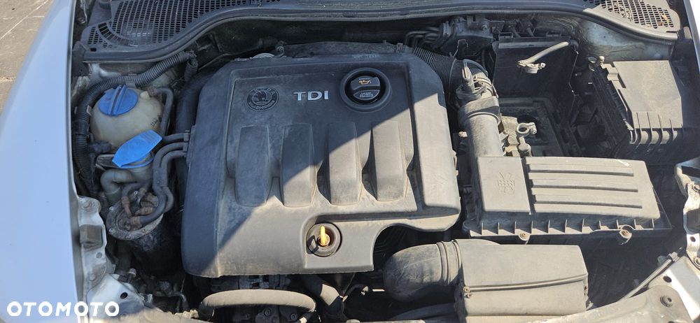 SKODA OCTAVIA II  04-08 1.9 TDI BKC - RADIO RADIOODTWARZACZ - 34