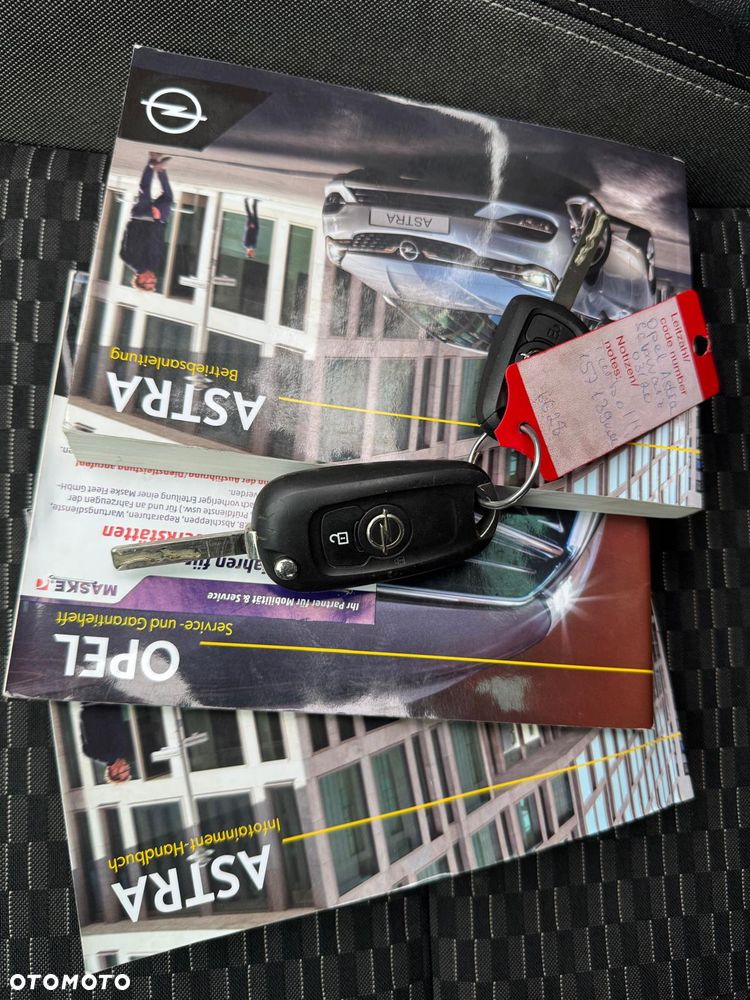 Opel Astra 1.5 D Start/Stop Business Elegance - 12