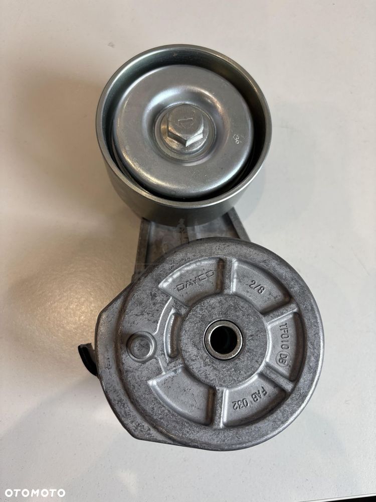 Claas Arion 400 Axion 800 - napinacz paska 0011670190 00 1167 019 0 - 3