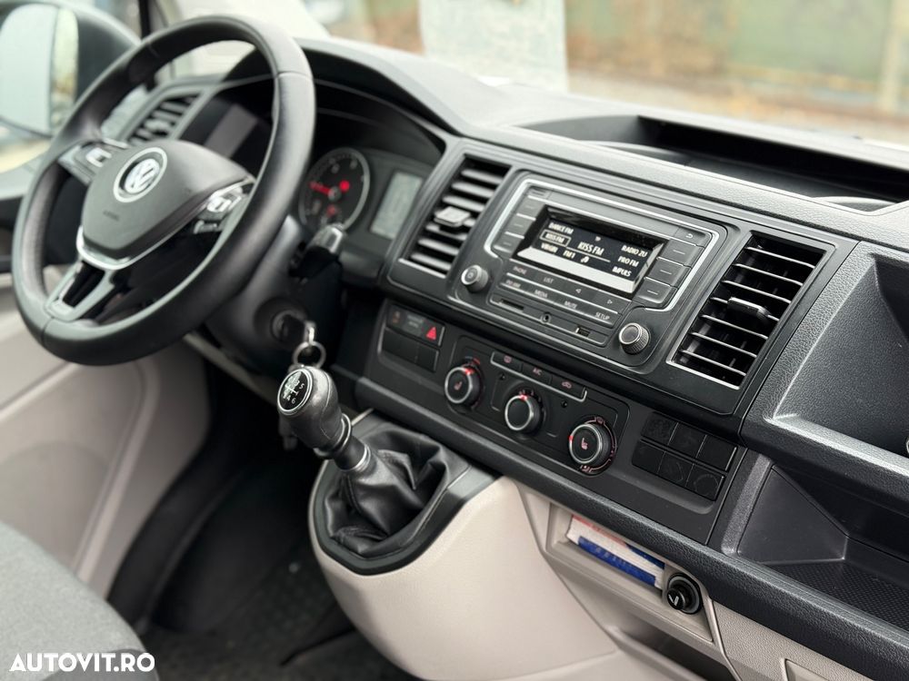 Volkswagen Transporter - 7