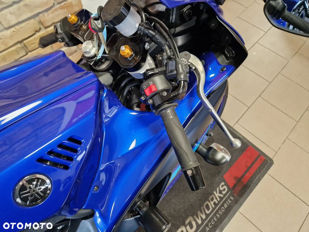 Yamaha R7 - 26