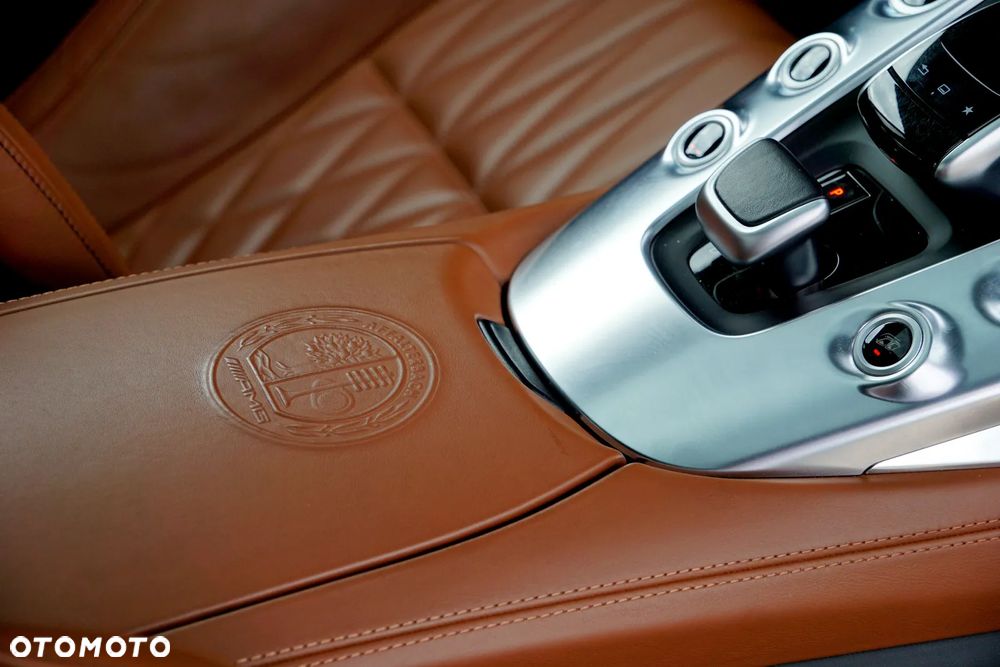 Mercedes-Benz AMG GT S Coupe Speedshift 7G-DCT - 38