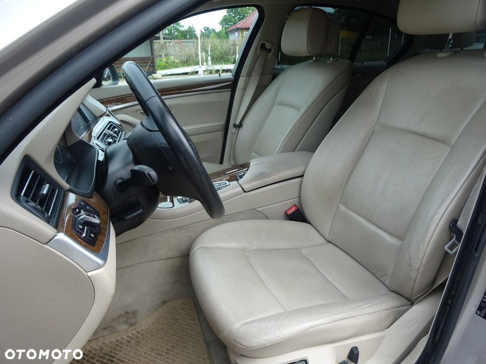 BMW Seria 5 520d - 13